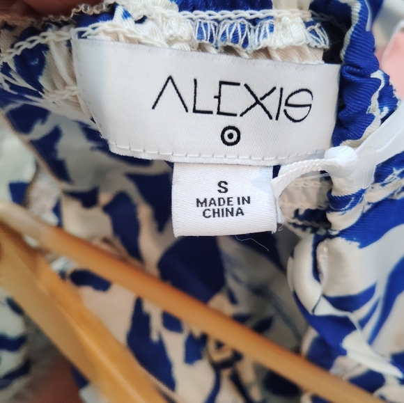 Alexis Vlogger FAV ASYMMETRICAL DRESS - Picture 6 of 7